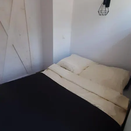 アパート Apartament Niegocin Centrum Gizycka ギジツコ